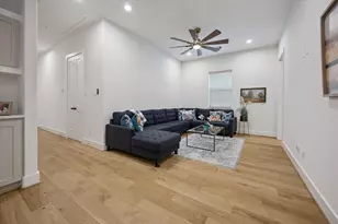 6125 Hamman St, Houston, TX 77007 - Photo 8