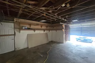 1404 38th St, Galveston, TX 77550 - Photo 18