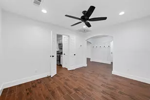 2018 Village Ct Ln, Rosenberg, TX 77471 - Photo 4