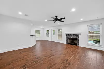 2018 Village Court Lane, Rosenberg, TX 77471 - Photo 24