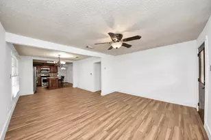 2237 Cromwell St, Houston, TX 77093 - Photo 6