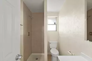 515 Lloyd Ln, Baytown, TX 77521 - Photo 20