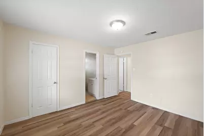 515 Lloyd Lane, Baytown, TX 77521 - Photo 18