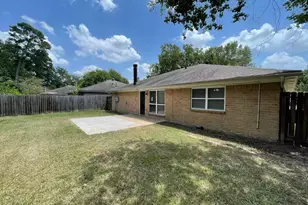 9422 Chartermoss Cir, Houston, TX 77070 - Photo 10