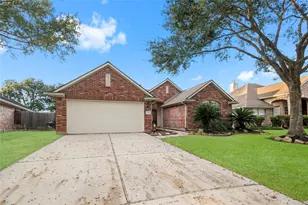 2210 Melanie Park Dr, Spring, TX 77388 - Photo 2