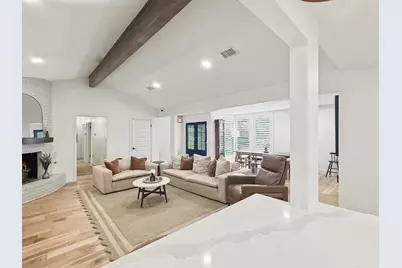 10718 Longmont Drive, Houston, TX 77042 - Photo 14