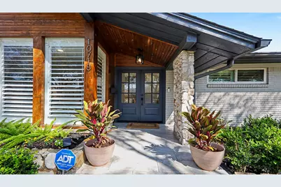 10718 Longmont Drive, Houston, TX 77042 - Photo 28