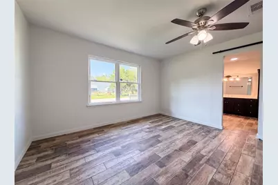 118 N Ringgold Street, West Columbia, TX 77486 - Photo 4