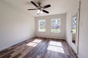 118 S Ringgold St, West Columbia, TX 77486 - Photo 10