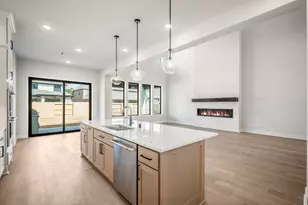 15615 Early Bird Ln, Conroe, TX 77302 - Photo 10