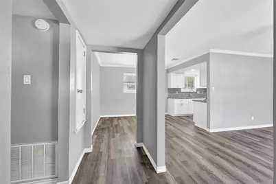 6407 Deirdre Anne Drive, Houston, TX 77088 - Photo 4