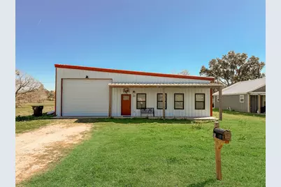 83 Elizabeth Drive, Bay City, TX 77414 - Photo 2