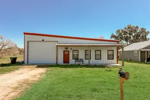 83 Elizabeth Dr, Bay City, TX 77414 - Photo 2