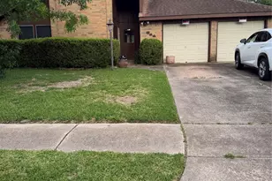 314 Capehill Dr, Houston, TX 77598 - Photo 2