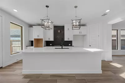 228 Silver Sage Court, Conroe, TX 77304 - Photo 6