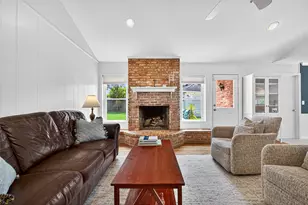 9327 Meadowcroft Dr, Houston, TX 77063 - Photo 6