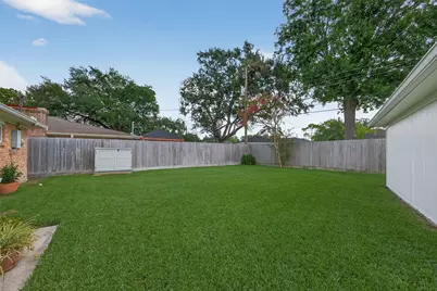 9327 Meadowcroft Drive, Houston, TX 77063 - Photo 42