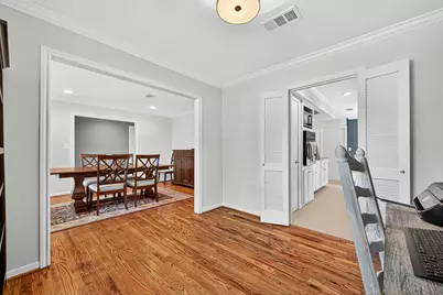 9327 Meadowcroft Drive, Houston, TX 77063 - Photo 28