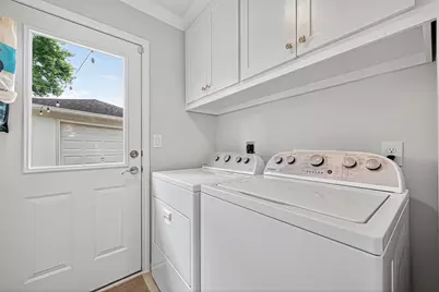 9327 Meadowcroft Drive, Houston, TX 77063 - Photo 38