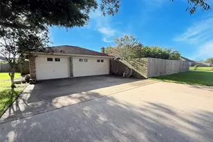446 Countryside Dr, West Columbia, TX 77486 - Photo 28