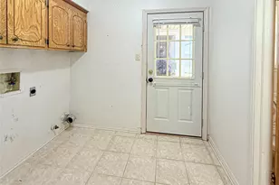 446 Countryside Dr, West Columbia, TX 77486 - Photo 22