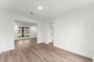 13706 Sablesprings Ln, Houston, TX 77014 - Photo 30