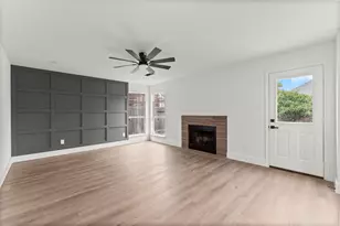 13706 Sablesprings Ln, Houston, TX 77014 - Photo 10