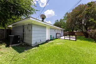 8106 Lorrie Dr, Houston, TX 77025 - Photo 24