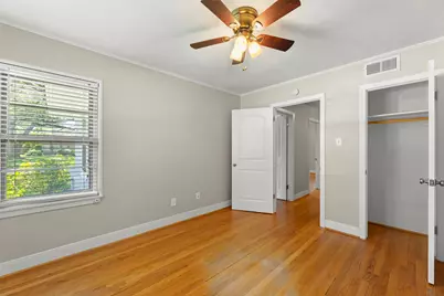 8106 Lorrie Drive, Houston, TX 77025 - Photo 12