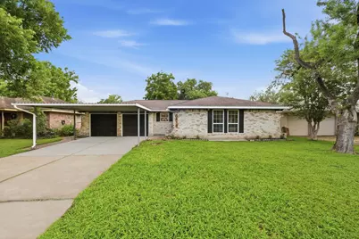 6418 Silver Chalice Drive, Houston, TX 77088 - Photo 2