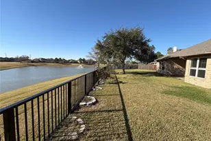 2714 White Falls Dr, Pearland, TX 77584 - Photo 16