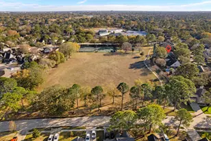 14631 St Cloud Dr, Houston, TX 77062 - Photo 34