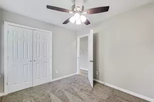 24314 Strong Pine Dr, Houston, TX 77336 - Photo 8