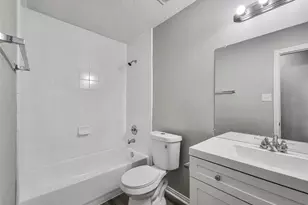 24314 Strong Pine Dr, Houston, TX 77336 - Photo 10