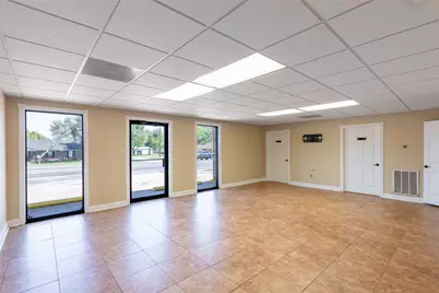 601 N May Street, Madisonville, TX 77864 - Photo 8