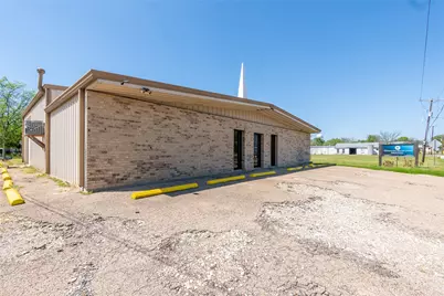 601 N May Street, Madisonville, TX 77864 - Photo 30