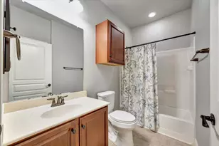 1541 Tuscan Village Dr, League City, TX 77573 - Photo 36