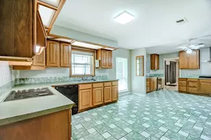 10995 Bonwell Loop, Kountze, TX 77625 - Photo 12