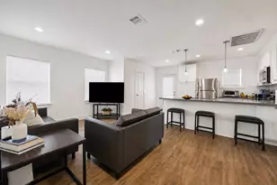 618 Branard St, Houston, TX 77006 - Photo 10