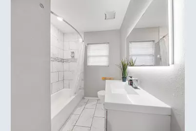 1337 Conrad Sauer Drive, Houston, TX 77043 - Photo 22