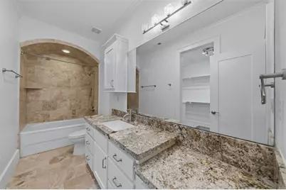 11714 Memorial Drive, Houston, TX 77024 - Photo 34