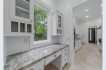 11714 Memorial Drive, Houston, TX 77024 - Photo 24