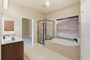 4130 Clover Ridge Ln, Sugar Land, TX 77479 - Photo 24