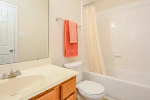1706 Claremont Garden Cir, Houston, TX 77047 - Photo 14