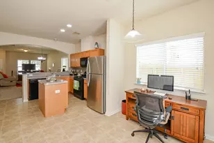 1706 Claremont Garden Cir, Houston, TX 77047 - Photo 10