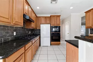 14711 San Luis Rey Dr, Houston, TX 77083 - Photo 10