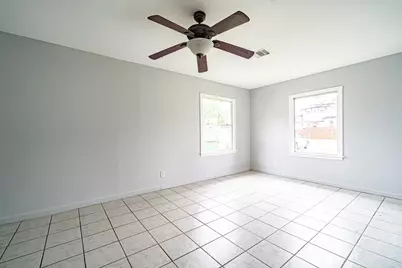 6417 Rolla Street, Houston, TX 77055 - Photo 12