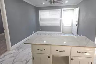 9330 Chesterfield Dr, Houston, TX 77051 - Photo 8