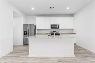 3043 Bloomsbury Ter Dr, Fulshear, TX 77441 - Photo 8