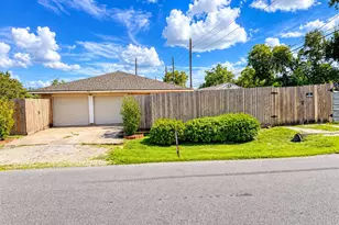 5523 Sweetbay Ln, Houston, TX 77041 - Photo 32